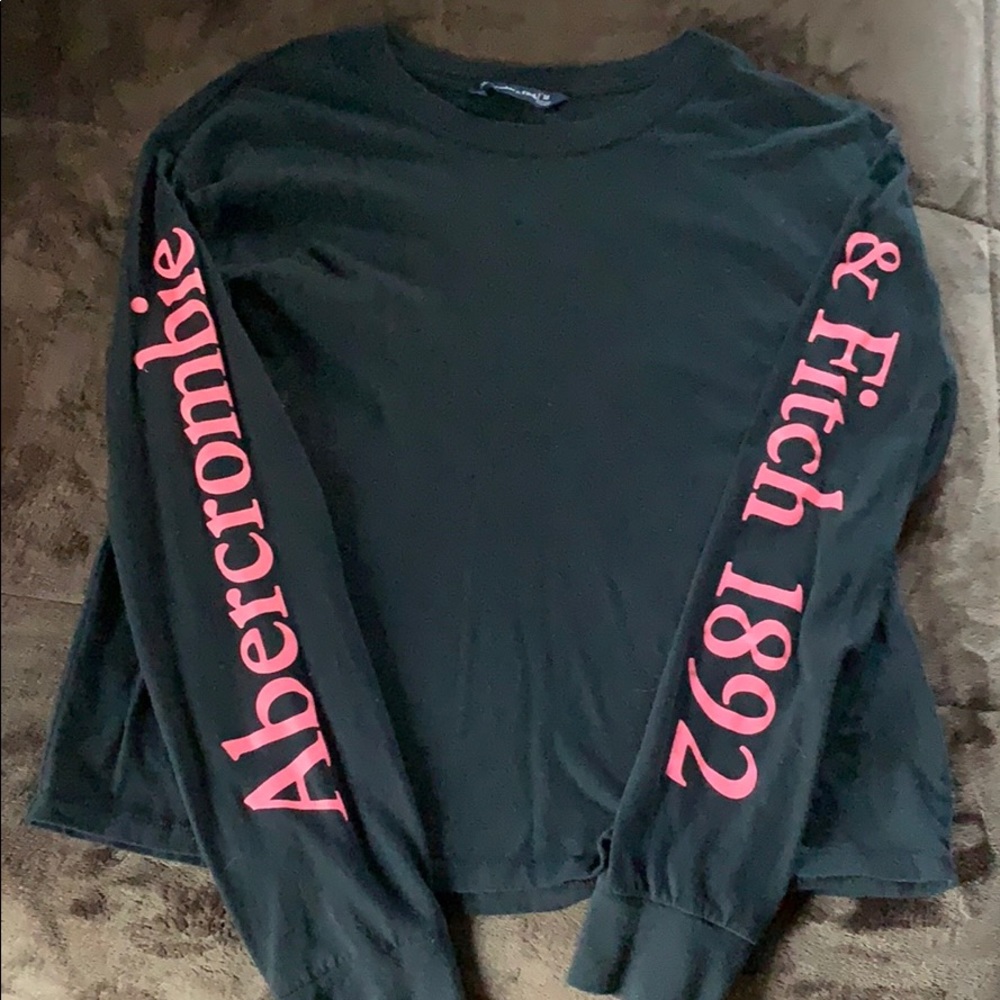 Long sleeve black Abercrombie black shirt